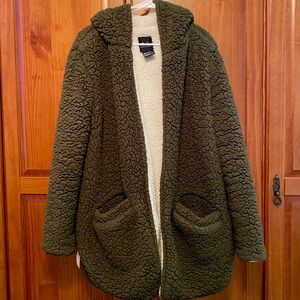 Green teddy bear coat w/ hoodie